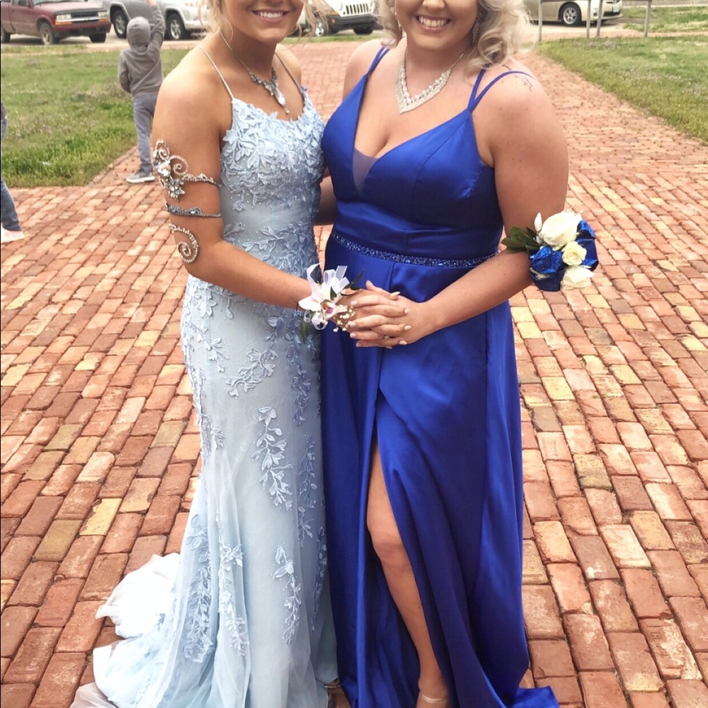 Ellie Wilde prom dress